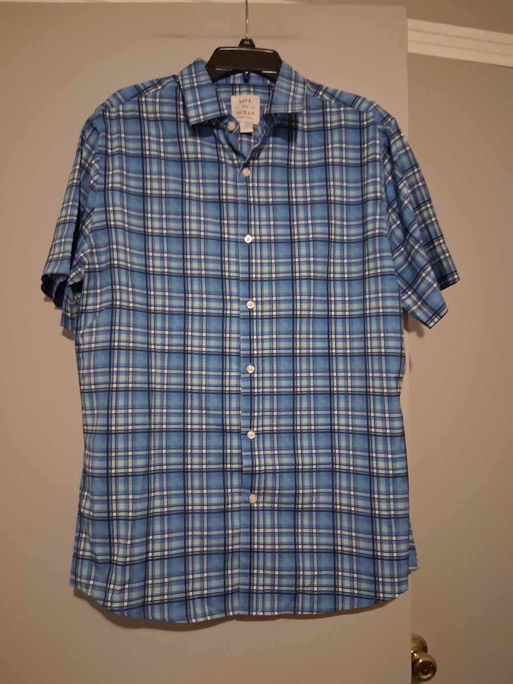 Short-Sleeve Blue Plaid Button-Down Shirt